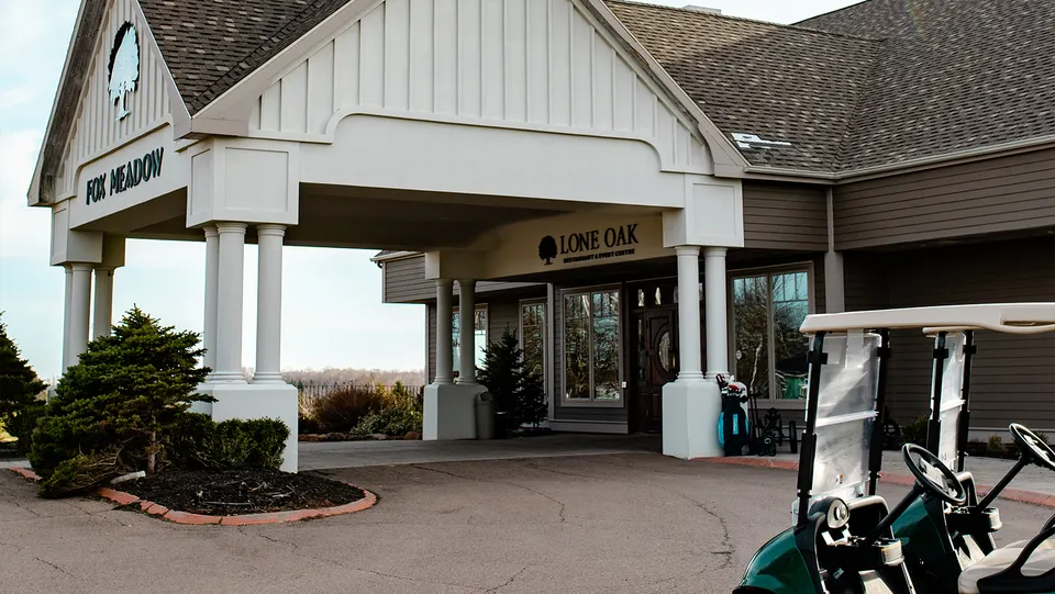 Entrance of Lone Oak Fox Meadow restaurant at Fox Meadow Golf Course in Stratford